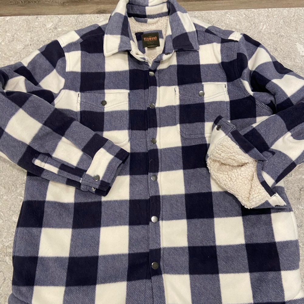 Redmond Clothing Outfitters Blue and White Plaid  Fleece Jacket Sherpa Lined-Lg